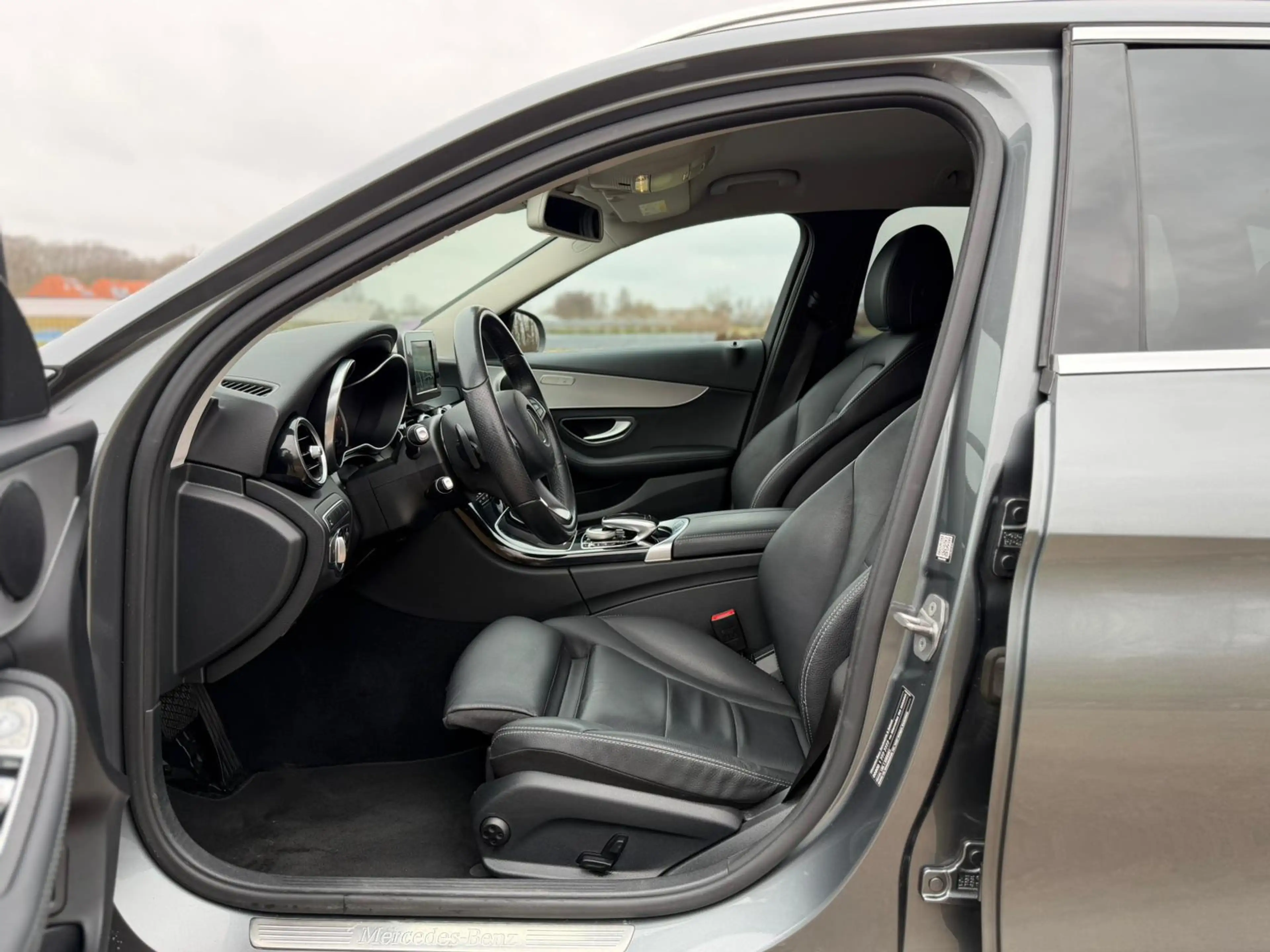 Mercedes-Benz C 350 Estate e Lease Edition Plus 17inch Cruise Control — photo 6