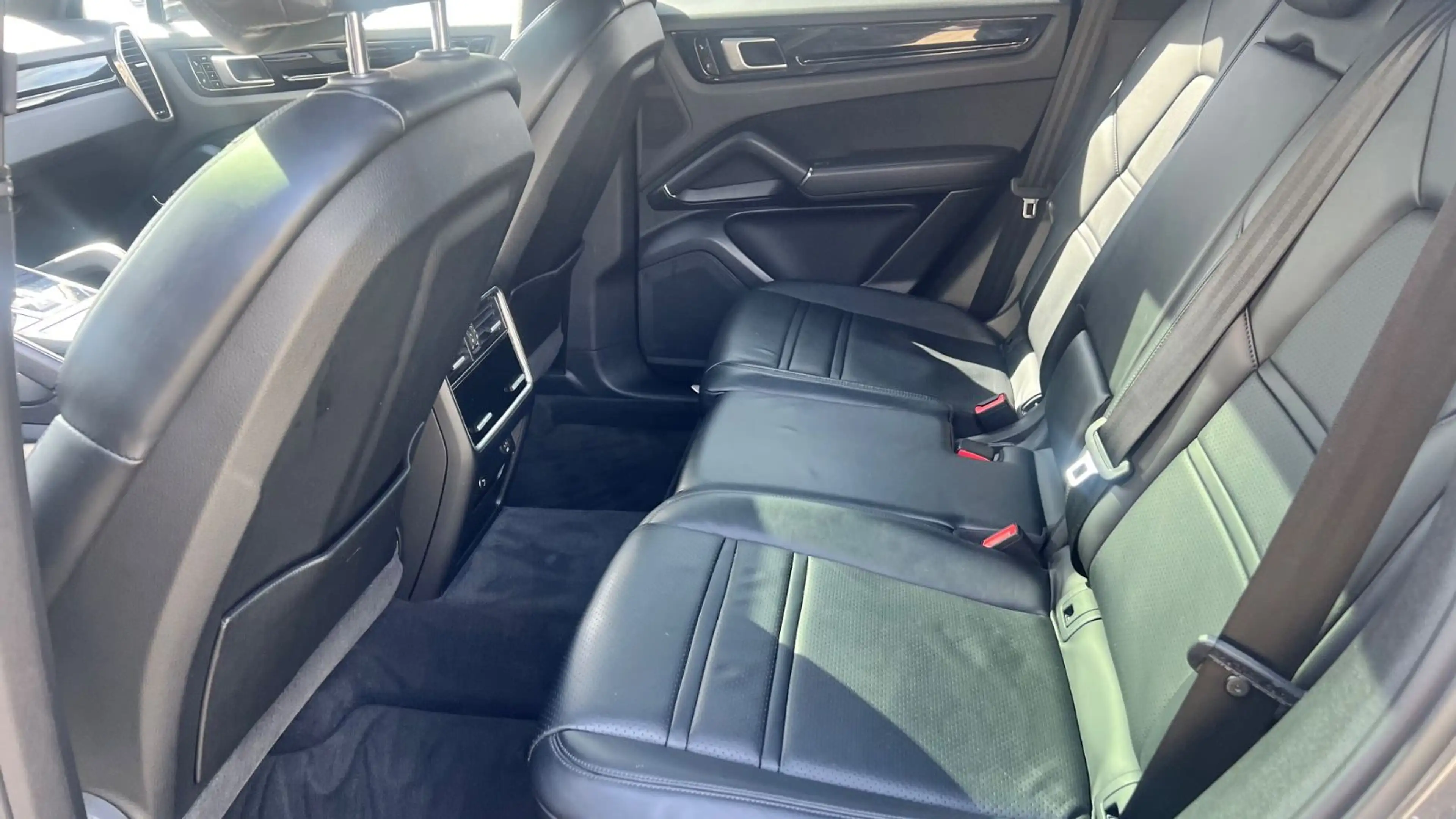Porsche Cayenne S/Head-Up/Pano/ACC/Kam/AHK/Nachtsicht — photo 10