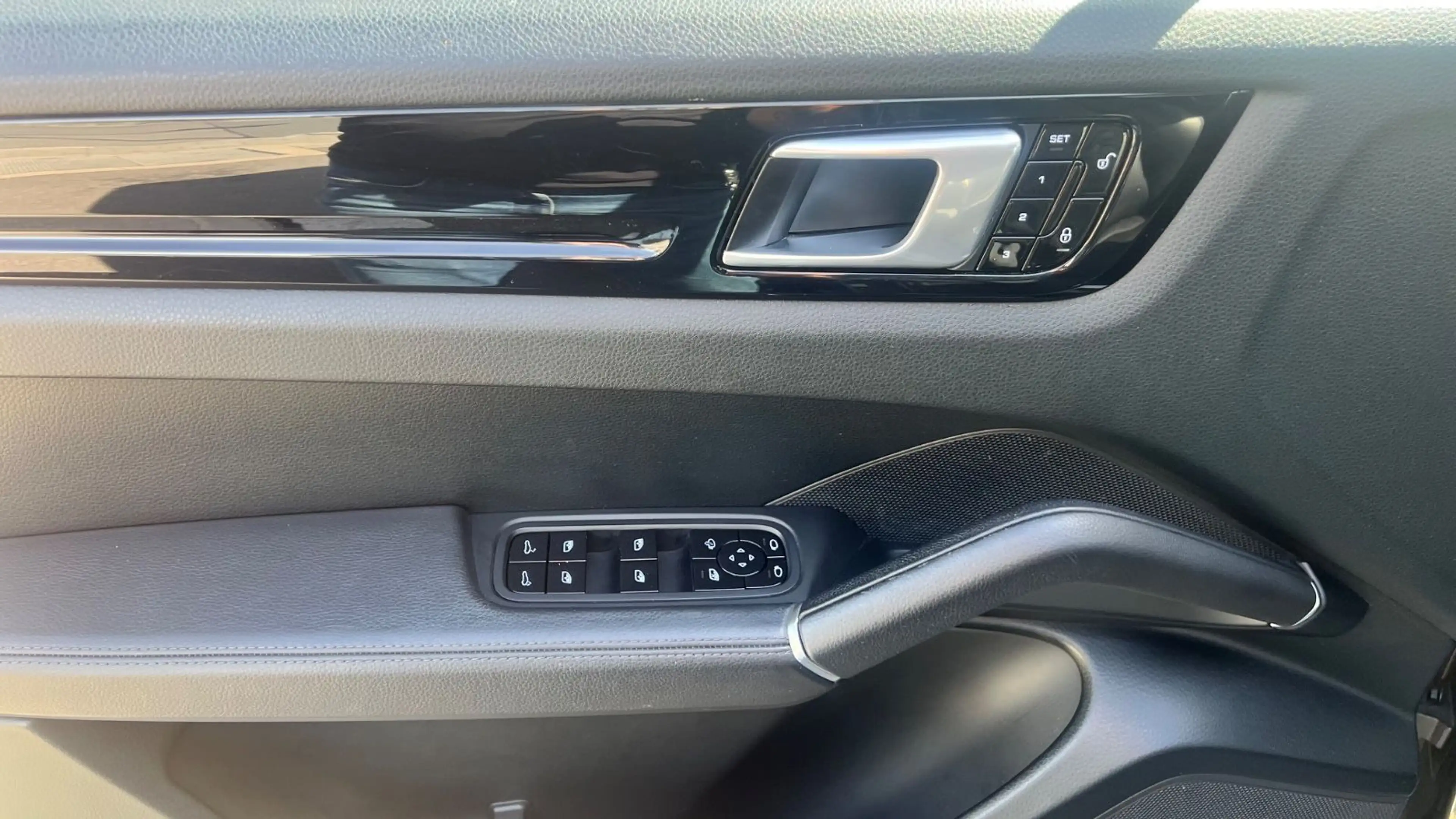 Porsche Cayenne S/Head-Up/Pano/ACC/Kam/AHK/Nachtsicht — photo 8