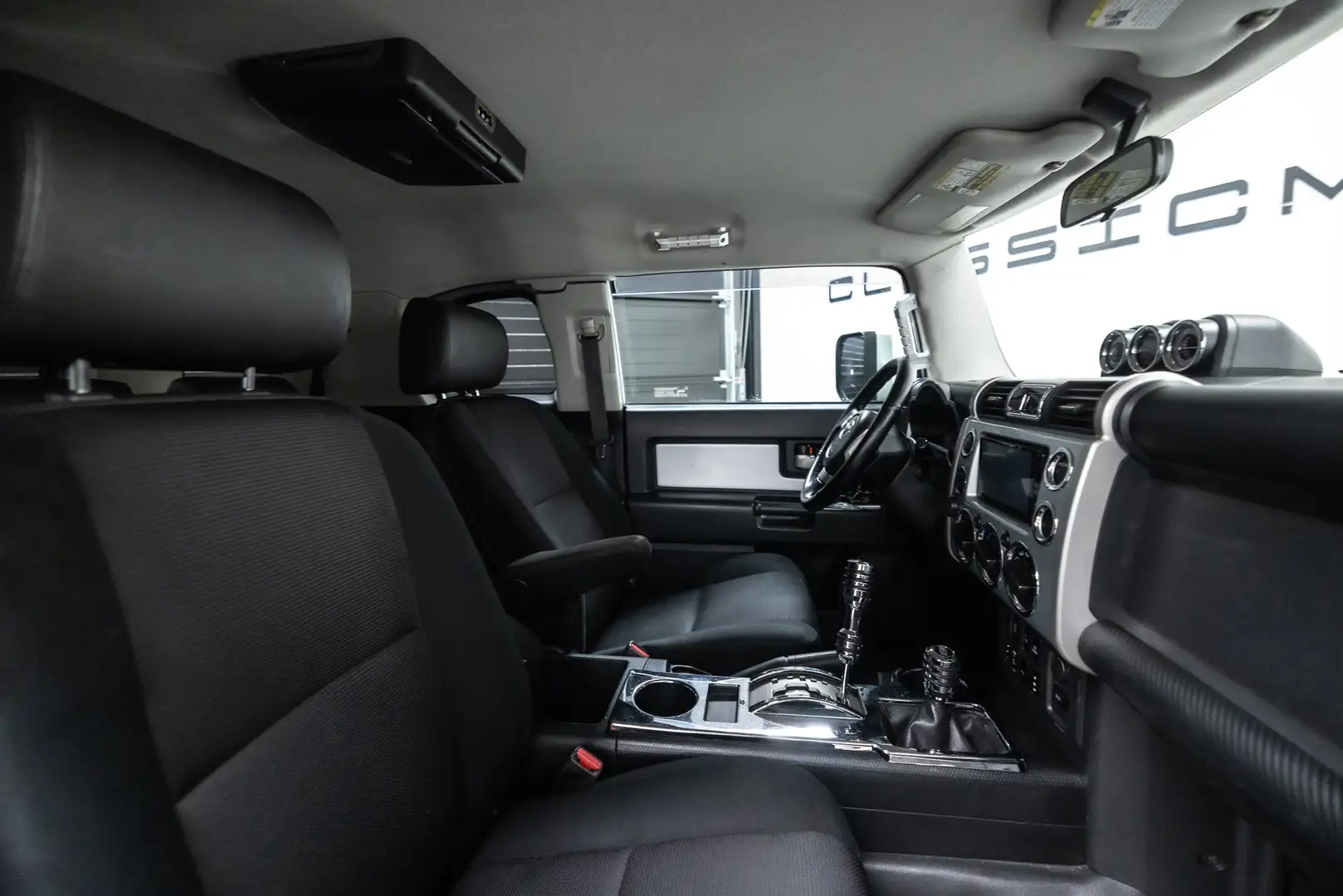 Toyota FJ Cruiser VVTi V6 Btw auto (€ 41.280.99 Ex B.T.W) DEALER AUT Silber - 2