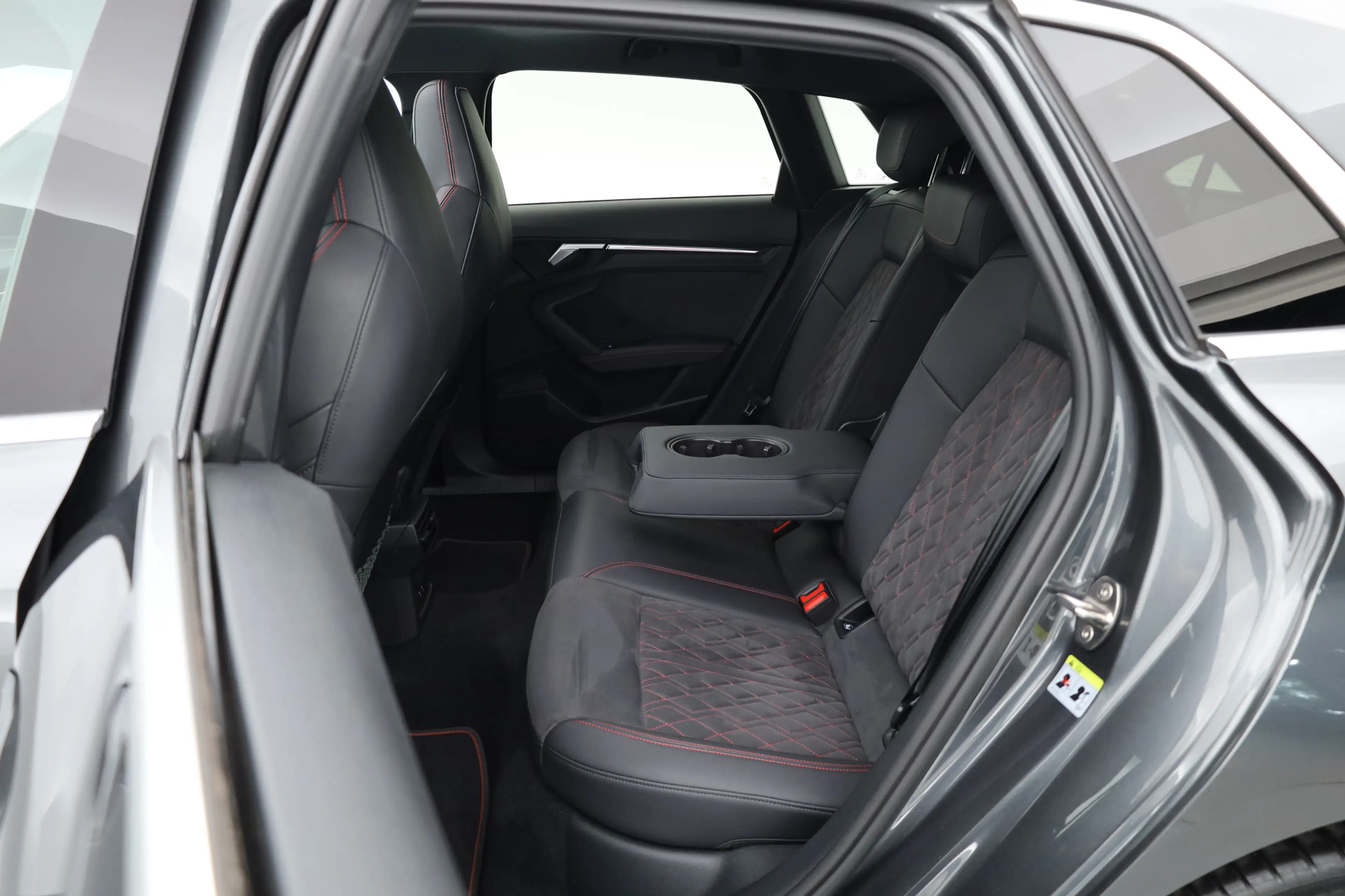 Audi A3 Sportback 40 TFSI e S-Line | Rijklaar! | RS ''Diam — photo 45