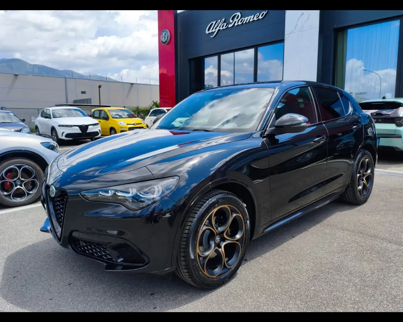 Alfa Romeo Stelvio 2.2 Turbo Intensa Nero - 1