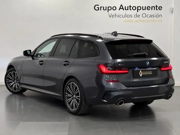 BMW Serie 3 330 e xDrive (G21) 2022, foto 4