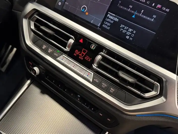 BMW Serie 3 330 e xDrive (G21) 2022, foto 34