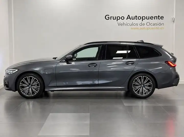 BMW Serie 3 330 e xDrive (G21) 2022, foto 5
