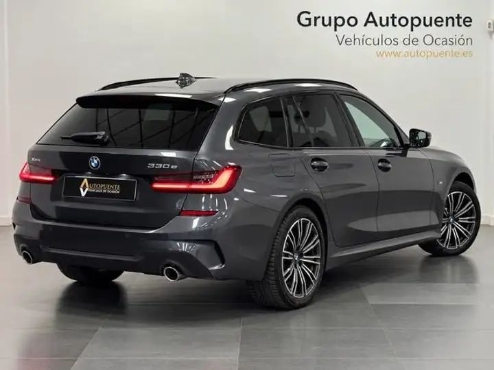 BMW Serie 3 330 e xDrive (G21) 2022, foto 3