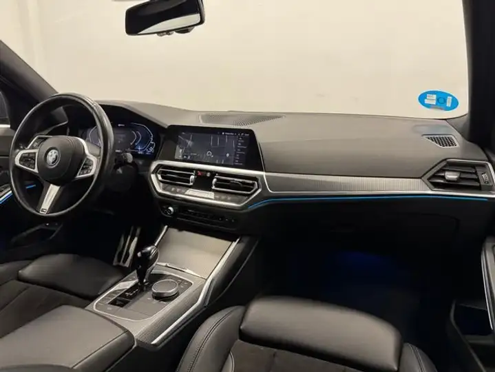 BMW Serie 3 330 e xDrive (G21) 2022, foto 10