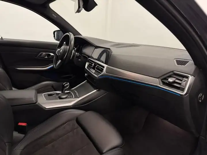 BMW Serie 3 330 e xDrive (G21) 2022, foto 24