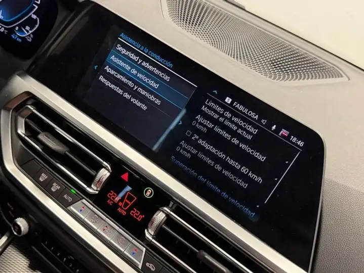 BMW Serie 3 330 e xDrive (G21) 2022, foto 31
