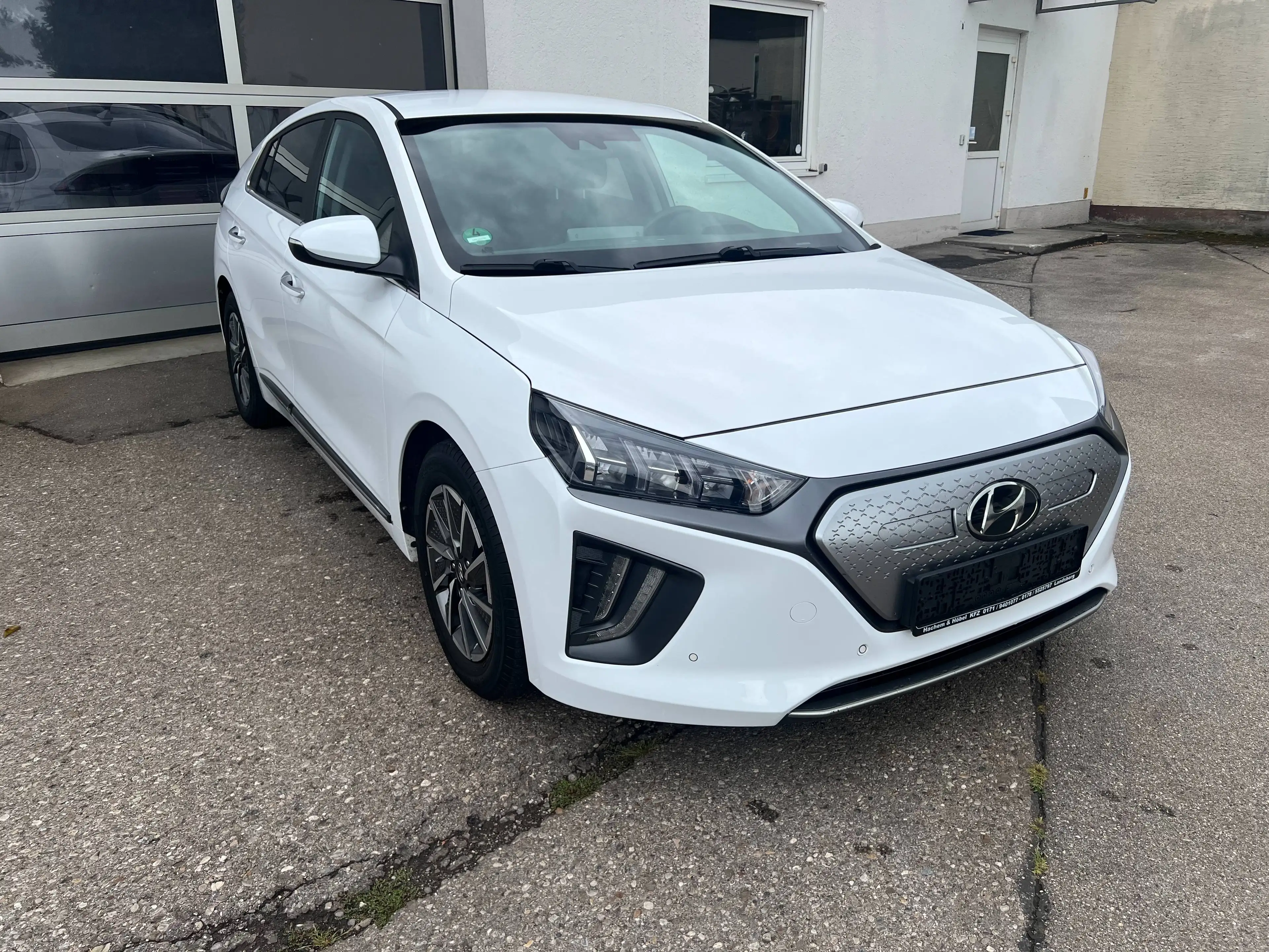 Hyundai IONIQ IONIQ Elektro Prime — photo 2