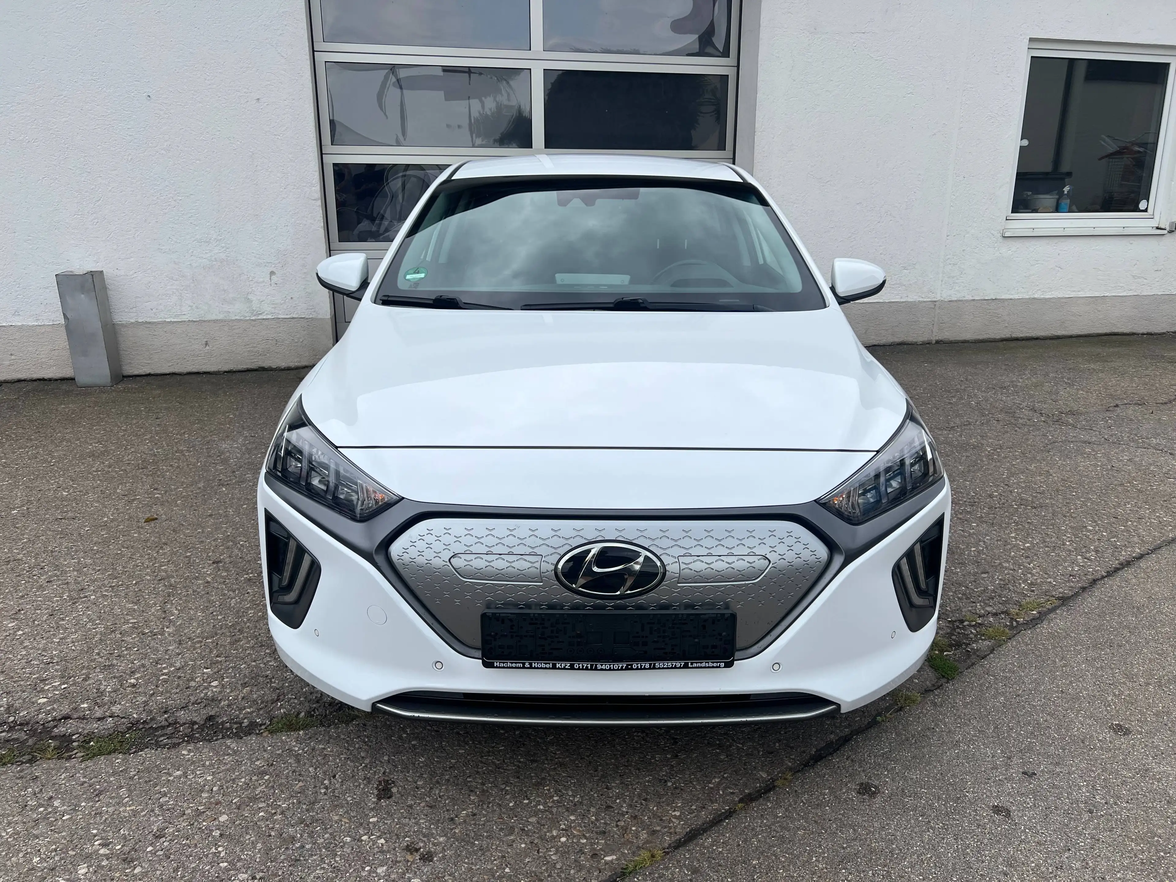 Hyundai IONIQ IONIQ Elektro Prime — photo 3