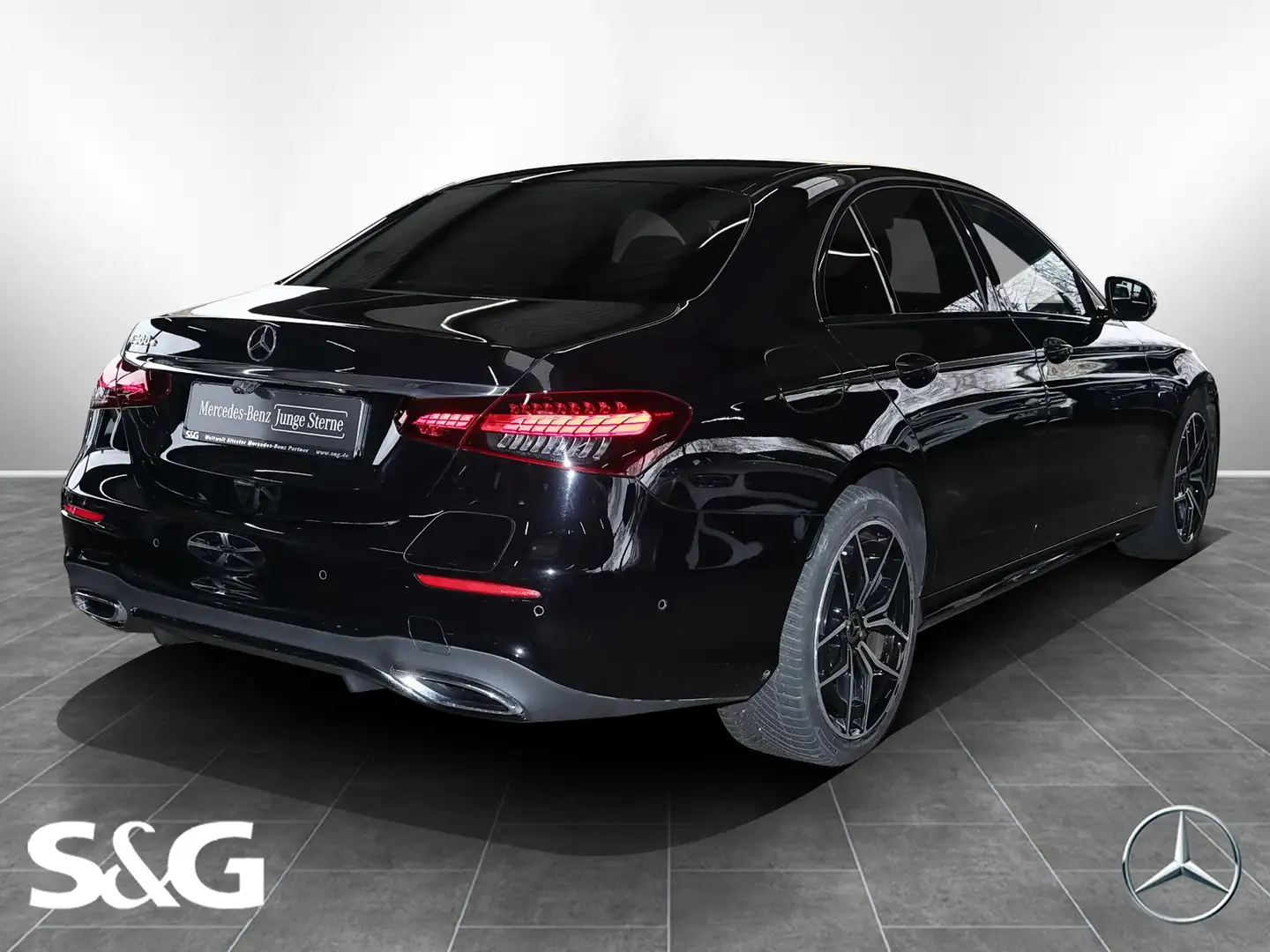 Mercedes-Benz E 300 e AMG KAMERA+LED+CARPLAY+MBUX+19 ZOLL Zwart - 2