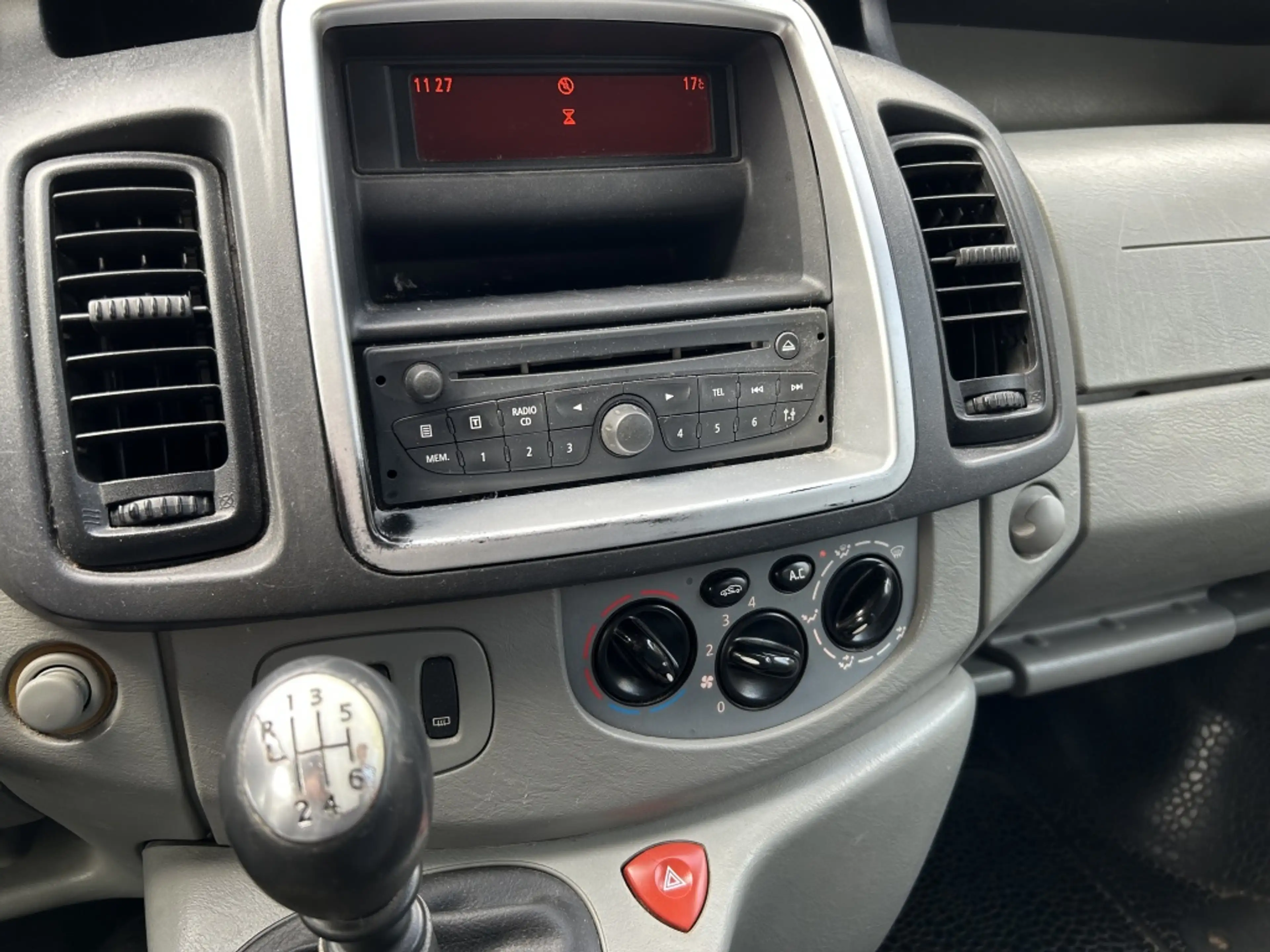 Renault Trafic Passenger 2.0 dCi T29L2H1 9 PERSOONS — photo 14