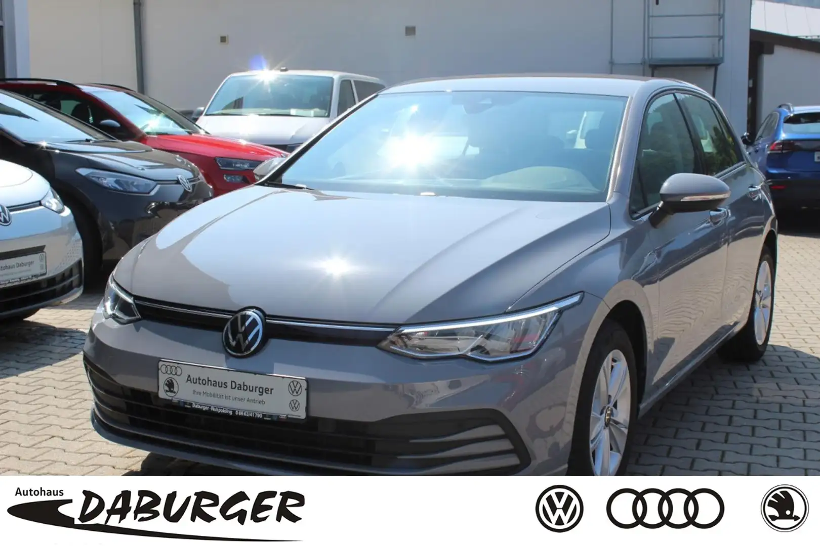 Volkswagen Golf VIII 1.5 eTSI Life ACC+LED+SITZHEIZUNG Klima Grigio - 1