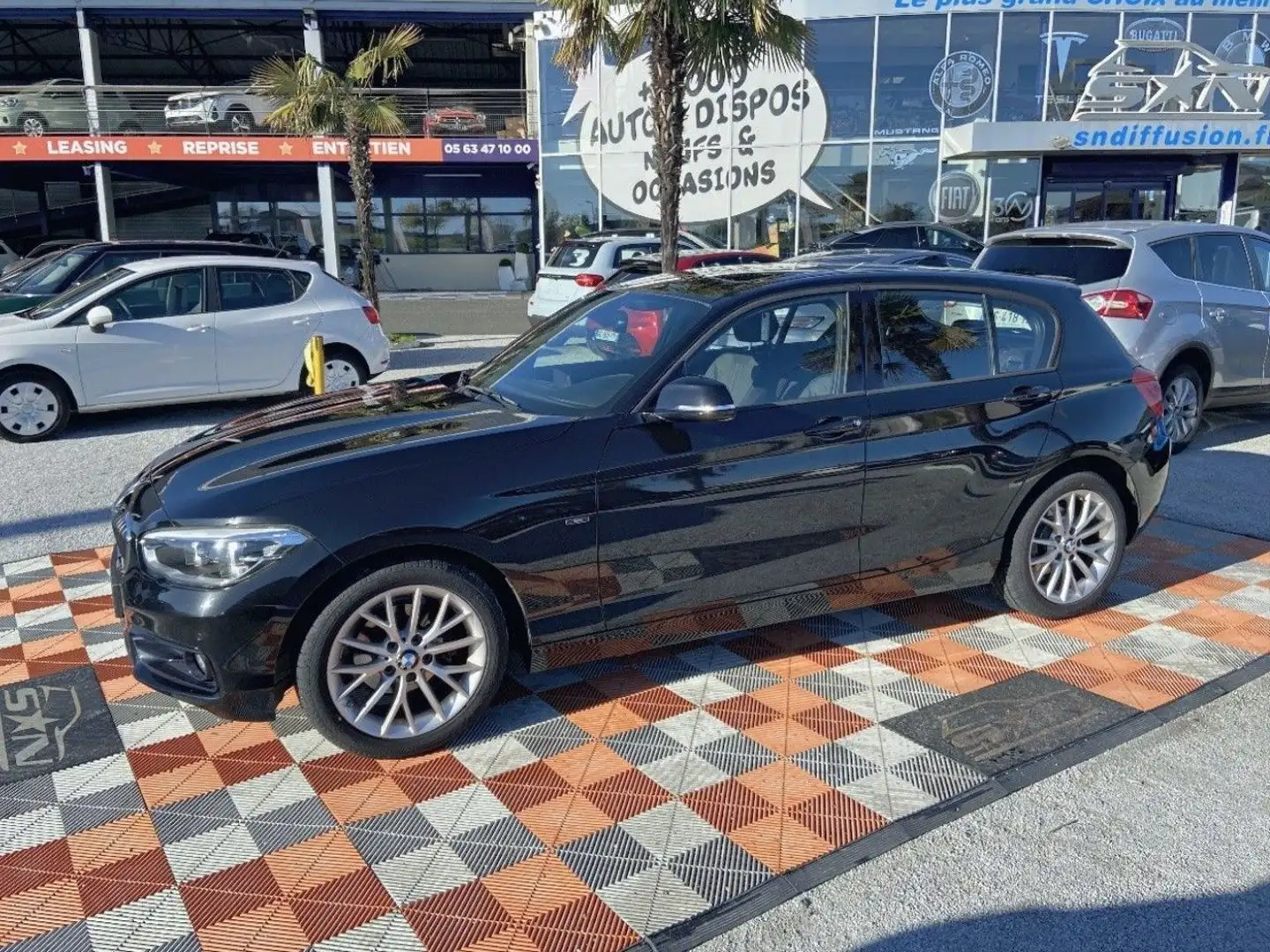 BMW 118 118I BVA8 SPORT Noir - 1