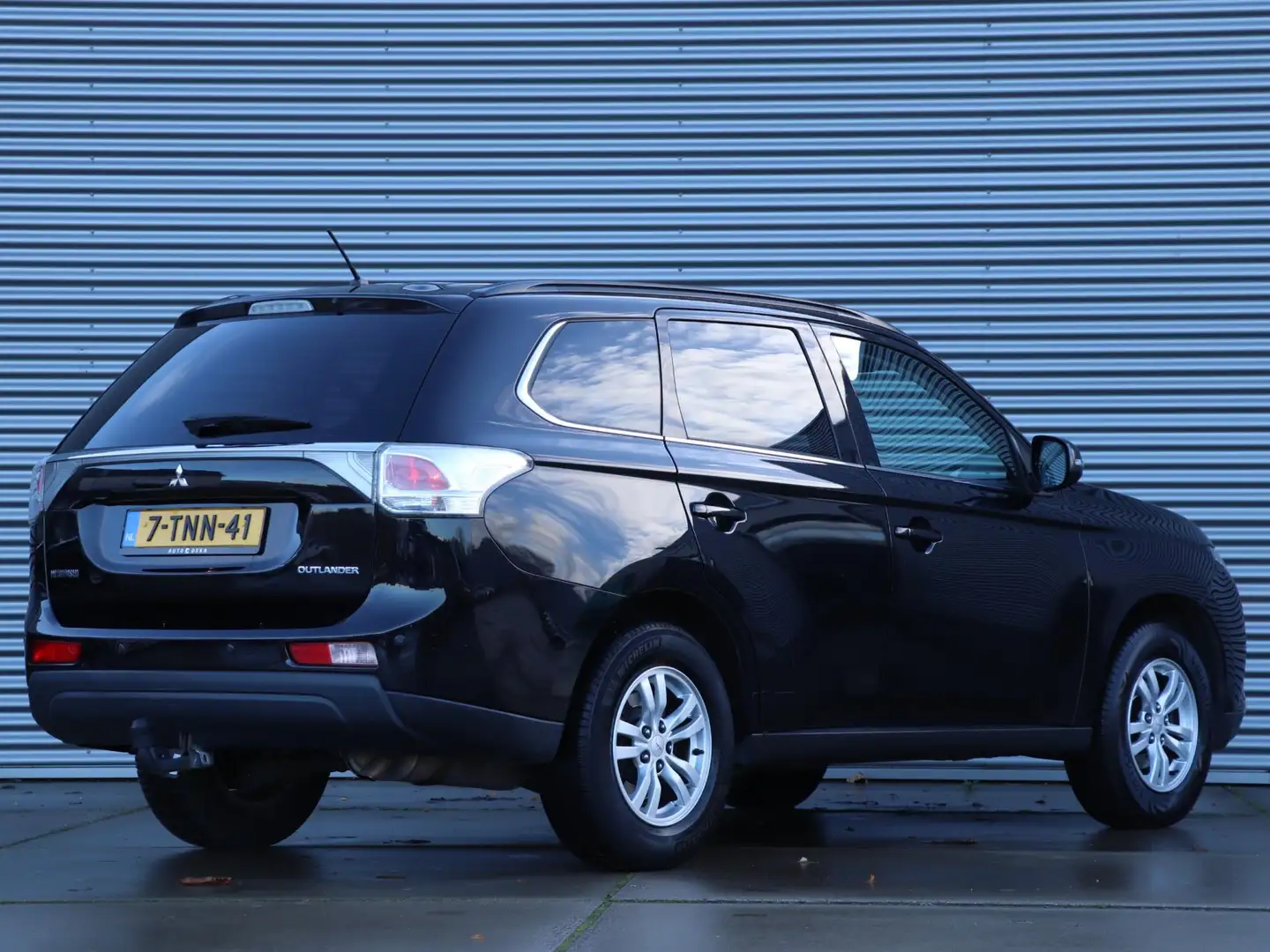 Mitsubishi Outlander 2.0 Intense Automaat *Trekhaak*Klimaatreg.*Cruisec Schwarz - 2