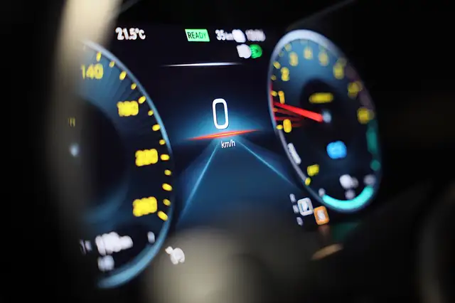 Mercedes-Benz GLC view 14