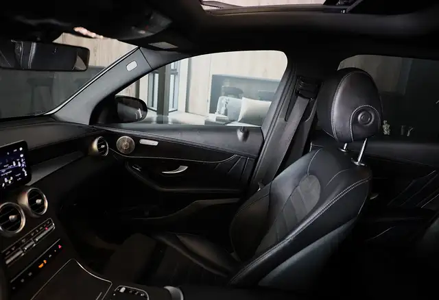 Mercedes-Benz GLC view 28