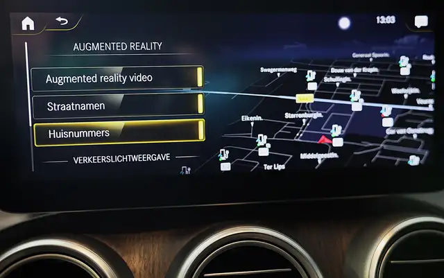 Mercedes-Benz GLC view 9