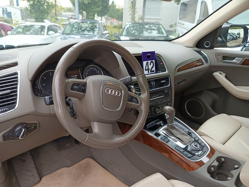 Audi Q5 3.0 TDI  quattro  Optik-Paket Off-Road — photo 10