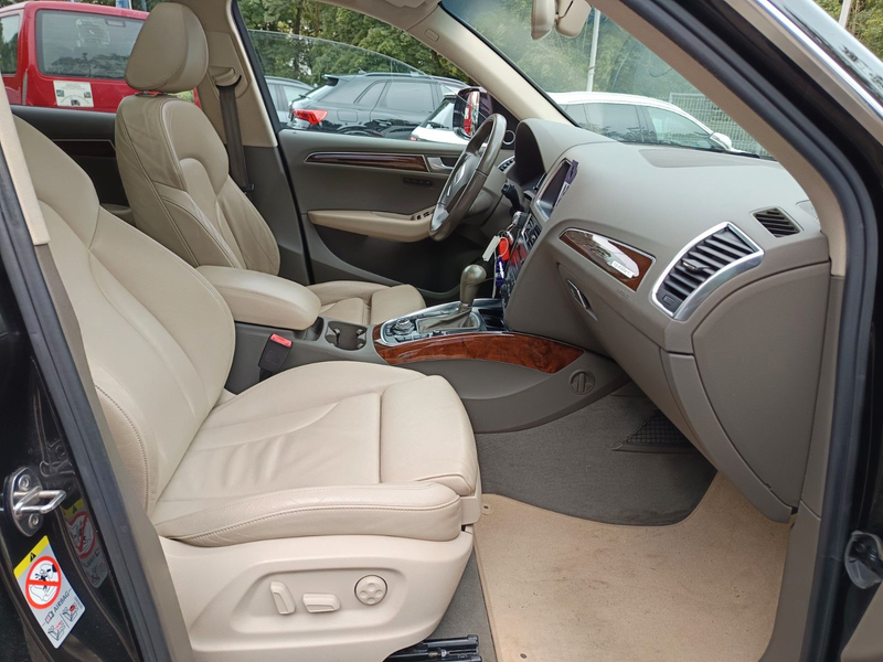 Audi Q5 3.0 TDI  quattro  Optik-Paket Off-Road — photo 11