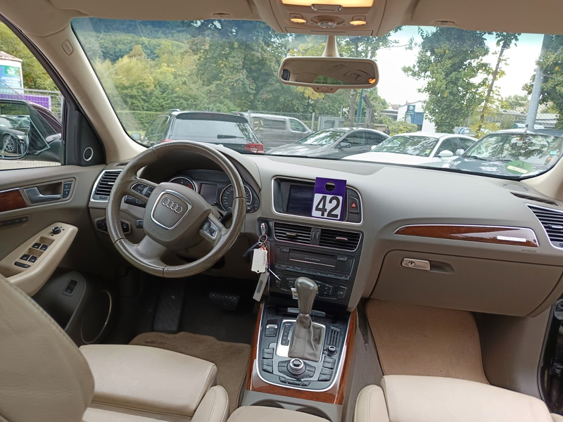 Audi Q5 3.0 TDI  quattro  Optik-Paket Off-Road — photo 8