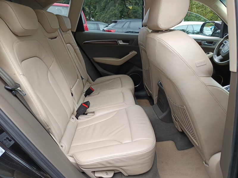 Audi Q5 3.0 TDI  quattro  Optik-Paket Off-Road — photo 13