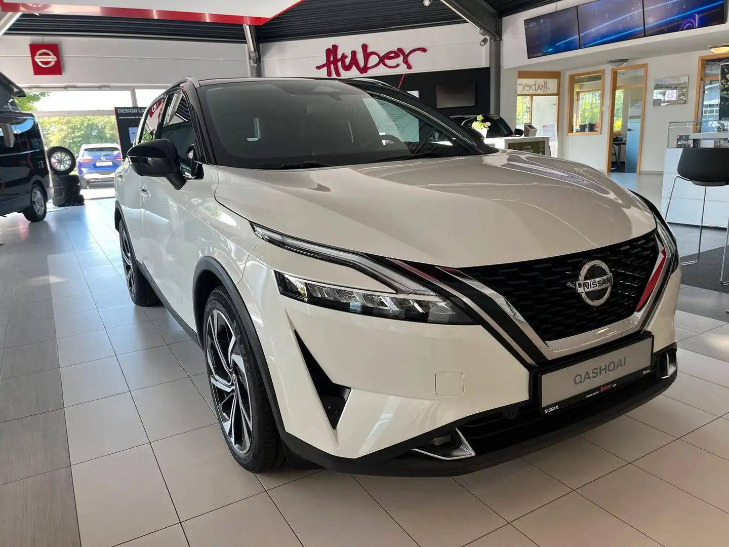 Nissan Qashqai J12 1.3 DIG-T 4x4 Automatik - Tekna+ Blanco - 1