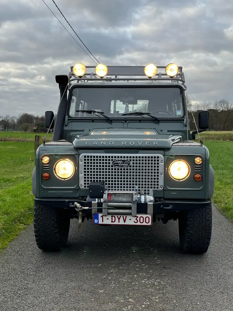 Land Rover Defender 90 Station Wagon E Groen - 1