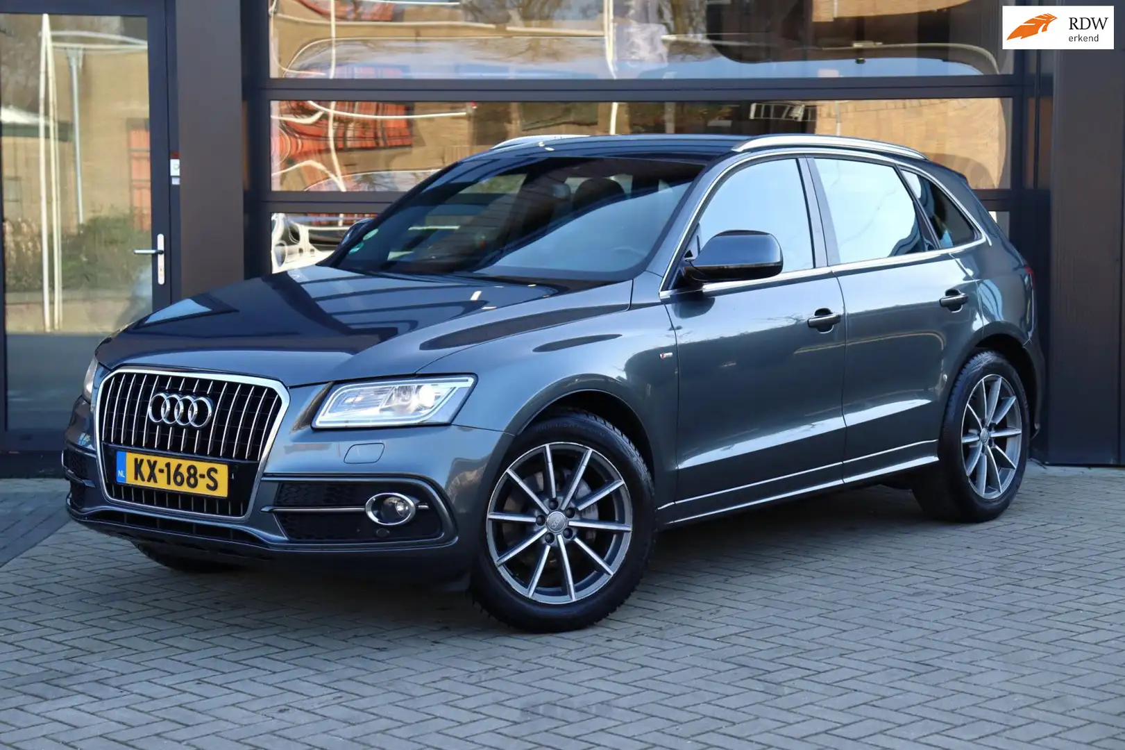 Audi Q5 2.0 TDI Adrenalin Sport | NAP | BTW Auto | Cruise Grau - 1