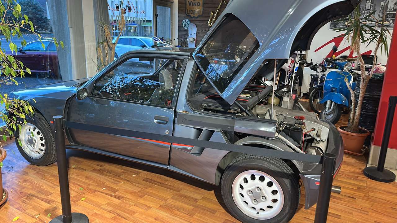 Peugeot 205 2p 1.8i turbo 16