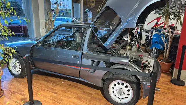 Peugeot 205 2p 1.8i turbo 16