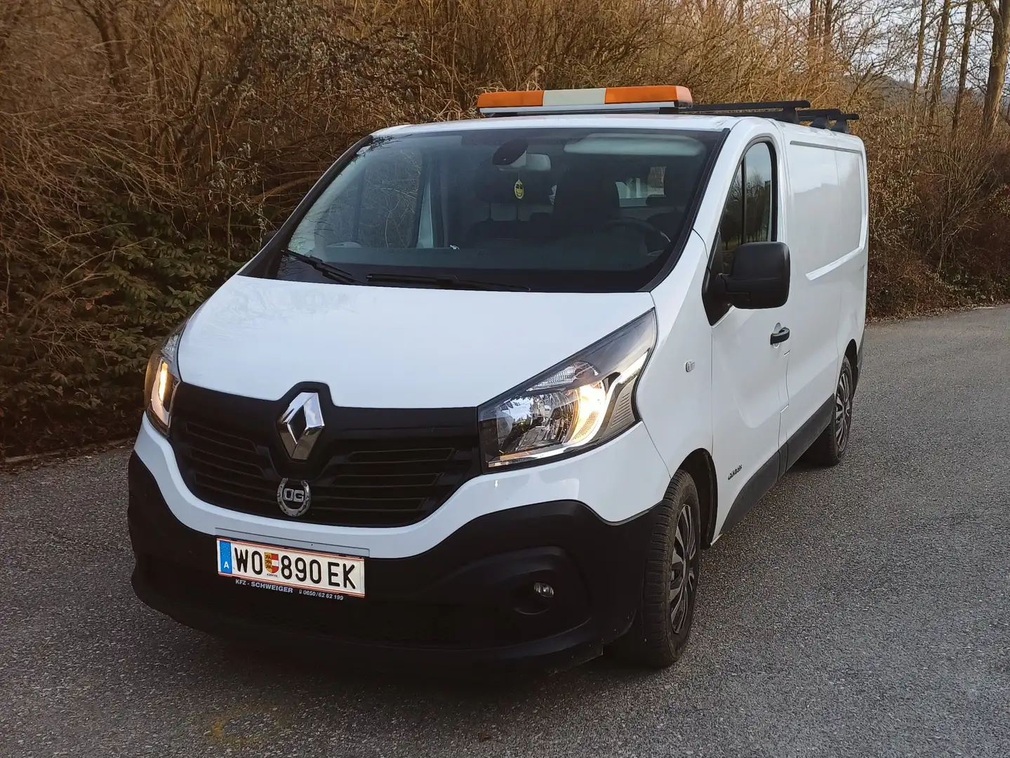 Renault Trafic Weiß - 1