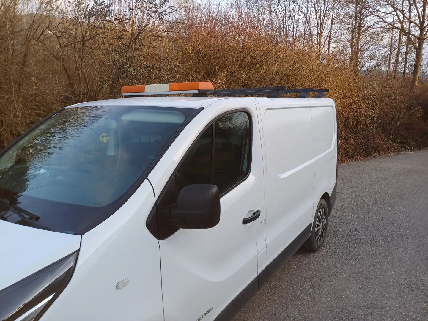 Renault Trafic Weiß - 2