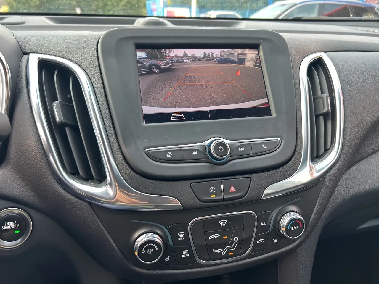 Chevrolet Equinox снимка Chevrolet Equinox