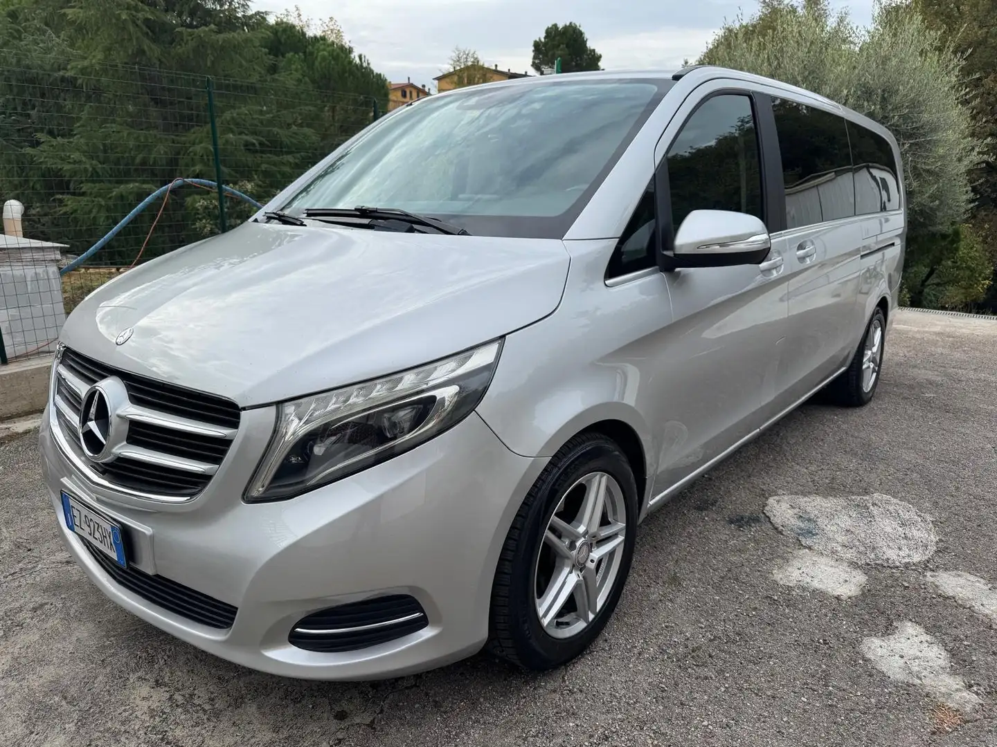 Mercedes-Benz V V 220 cdi Premium 8 Posti Argintiu - 1