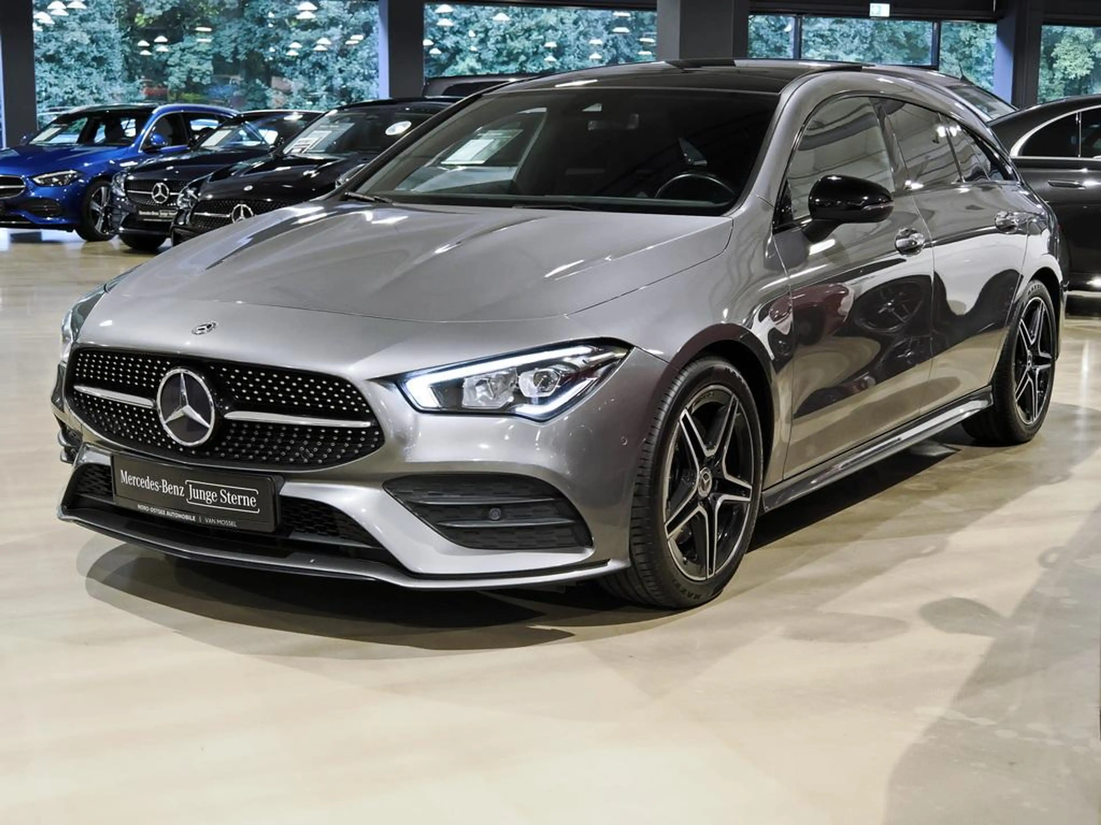 Mercedes-Benz CLA 200 SB AMG KAM PANO SHZ TEMPO AHK MBUX NIGHT — photo 8