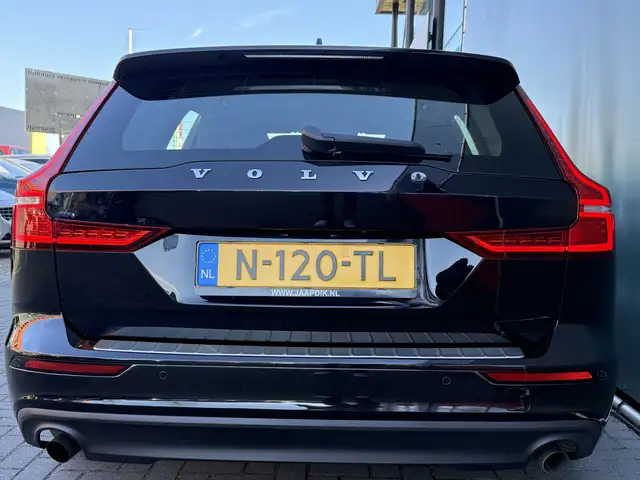 Volvo V60 view 12