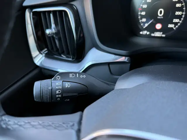 Volvo V60 view 16