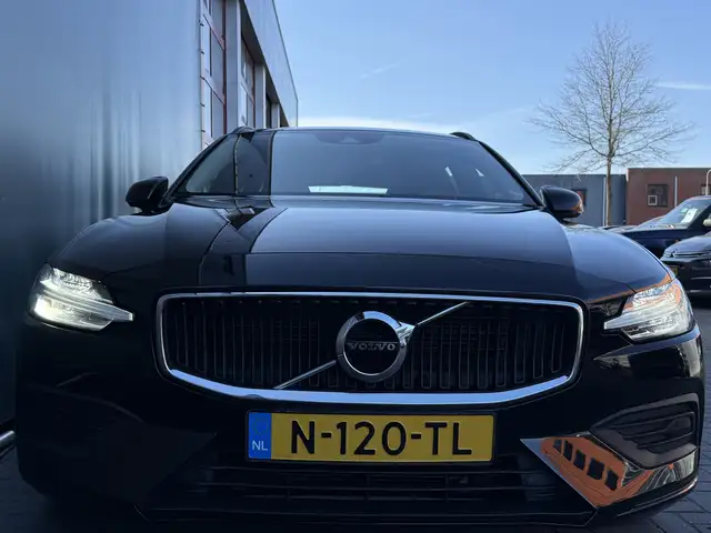 Volvo V60 view 10