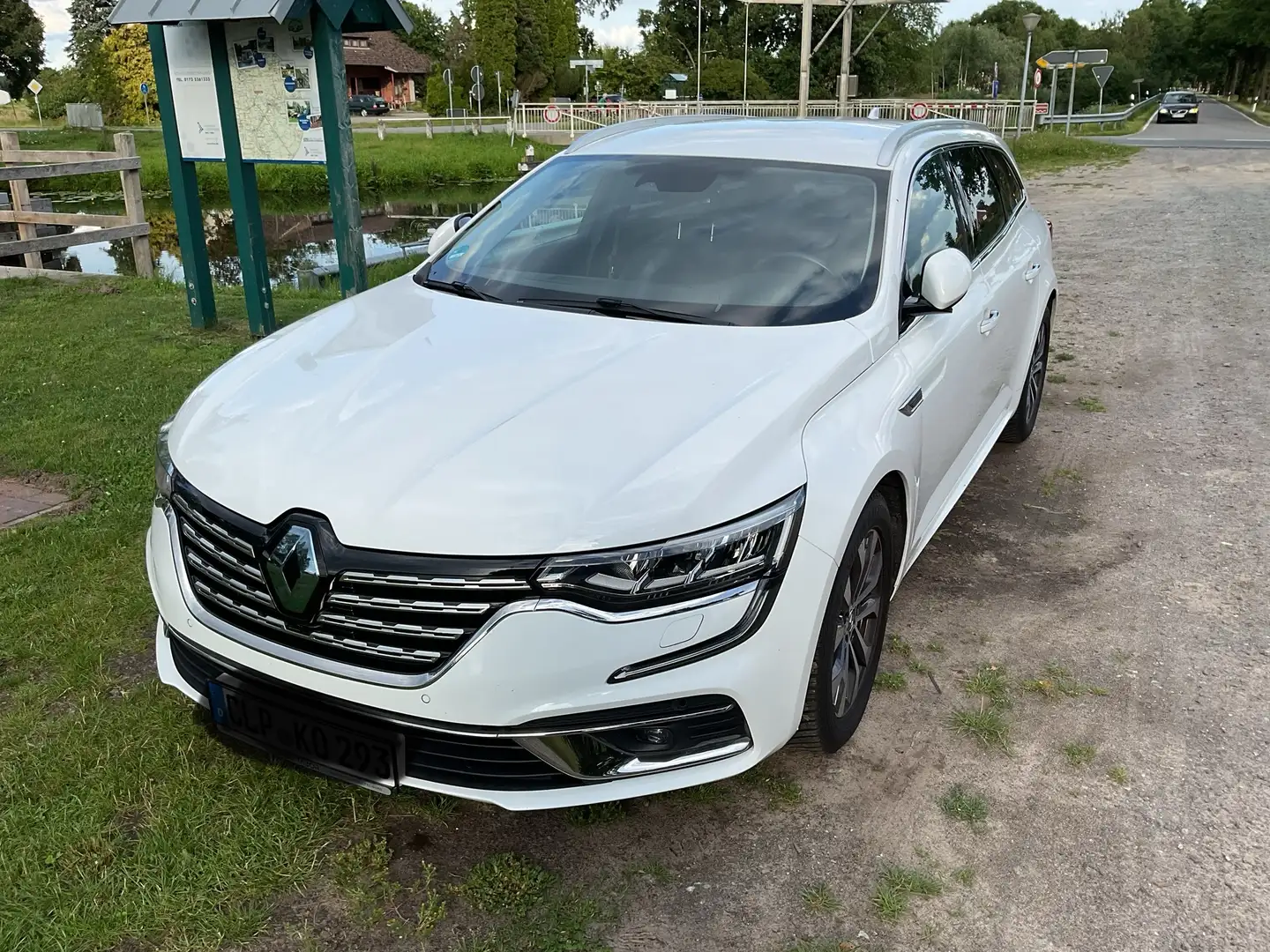 Renault Talisman Talisman Grandtour TCe 160 EDC GPF INTENS Weiß - 1
