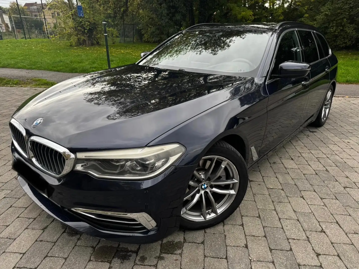 BMW 520 Touring 520 dA Business Edition M packet Noir - 1