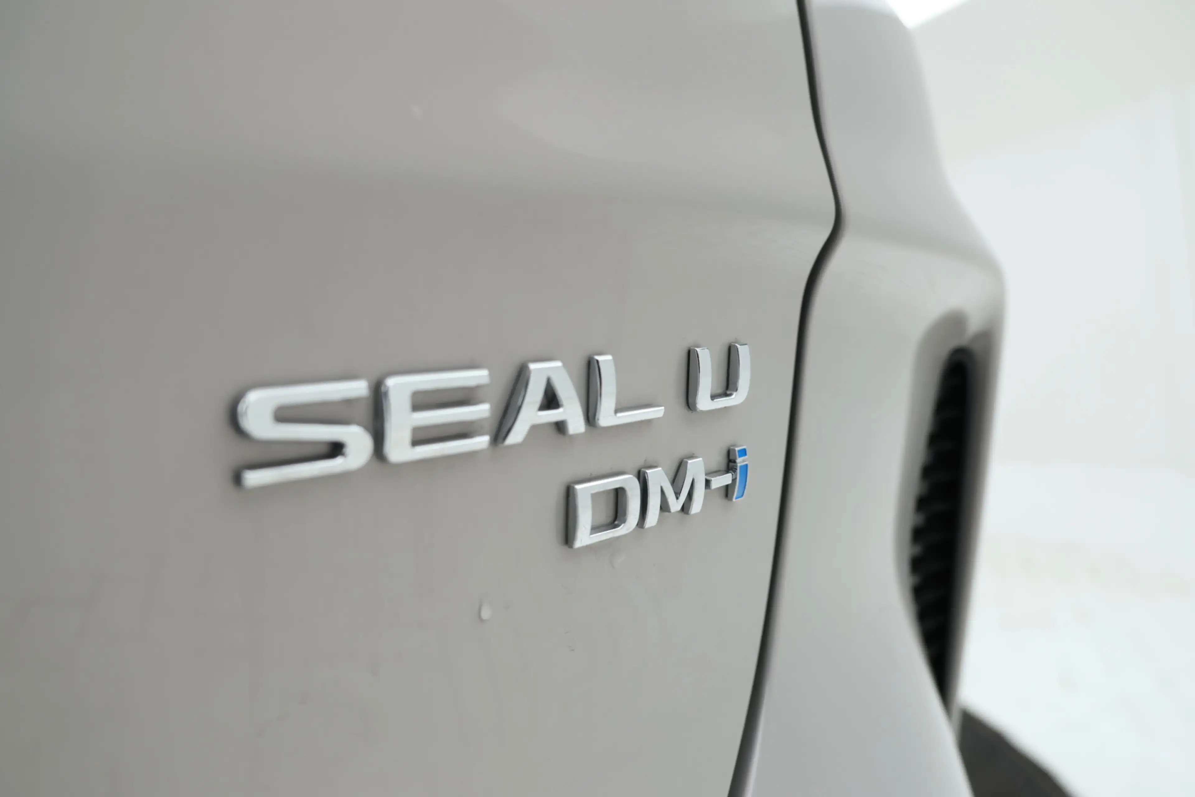 BYD Seal U 1.5 DM-i FWD Boost Plug in hybrid, Demo! — photo 12