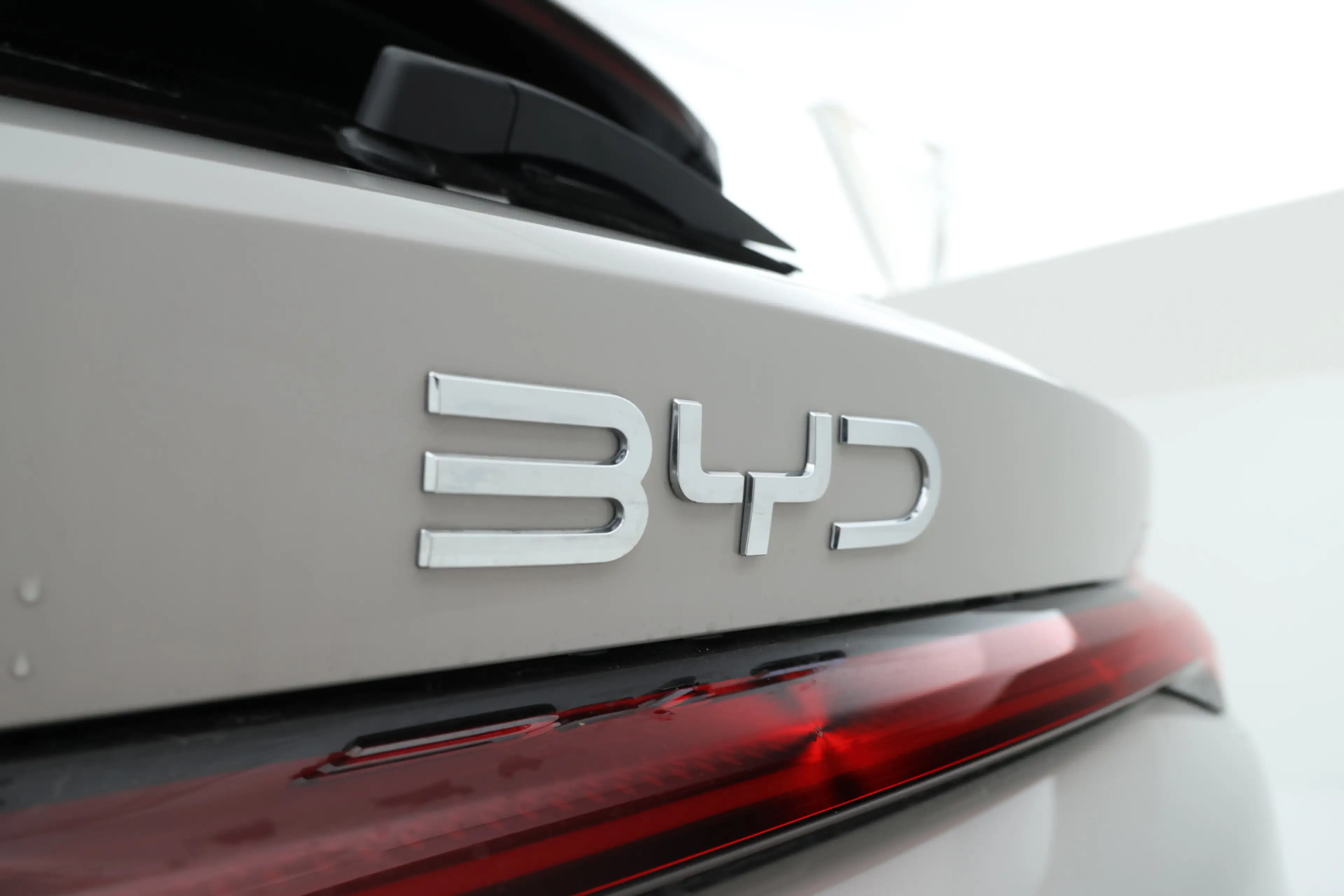 BYD Seal U 1.5 DM-i FWD Boost Plug in hybrid, Demo! — photo 10