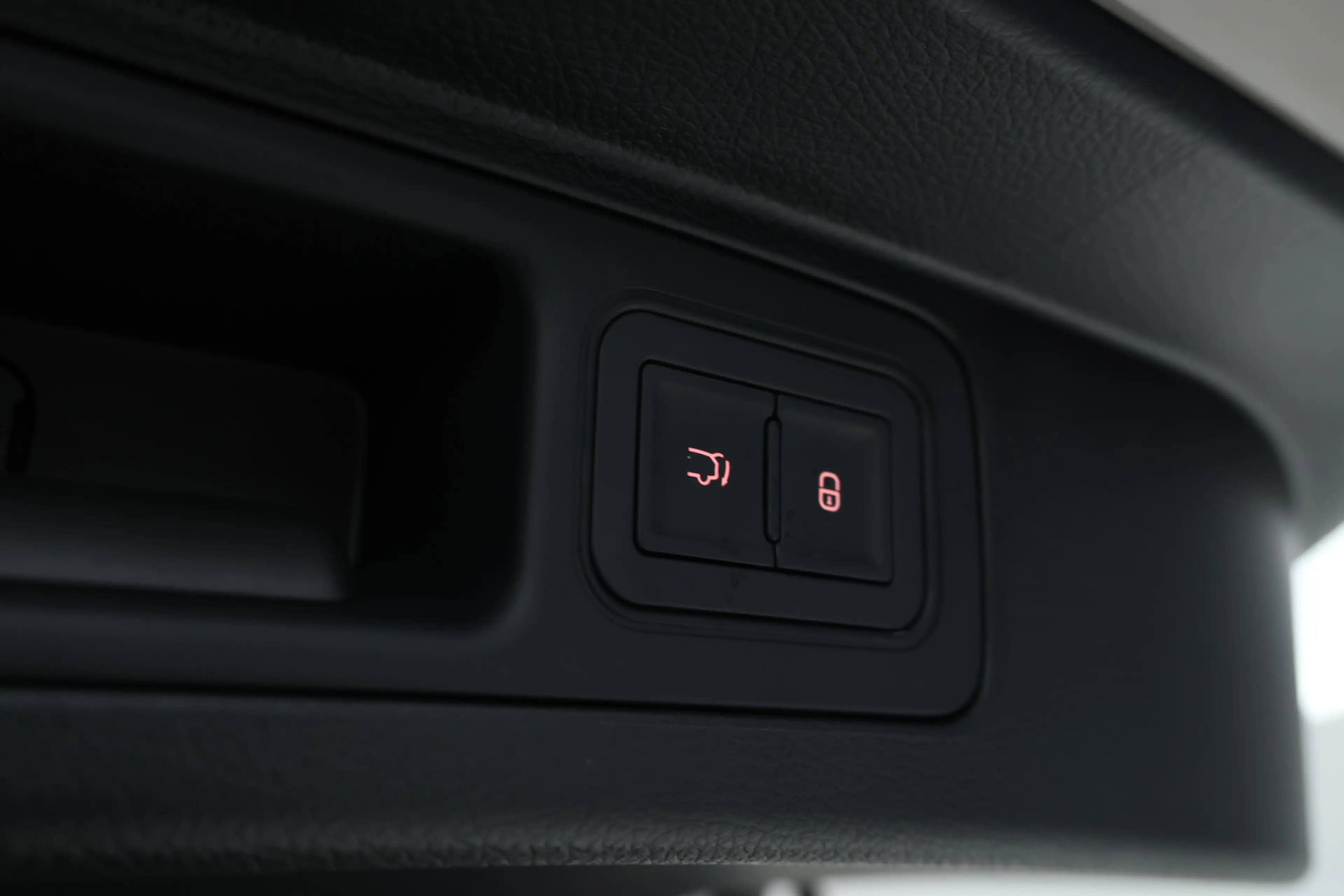 BYD Seal U 1.5 DM-i FWD Boost Plug in hybrid, Demo! — photo 14
