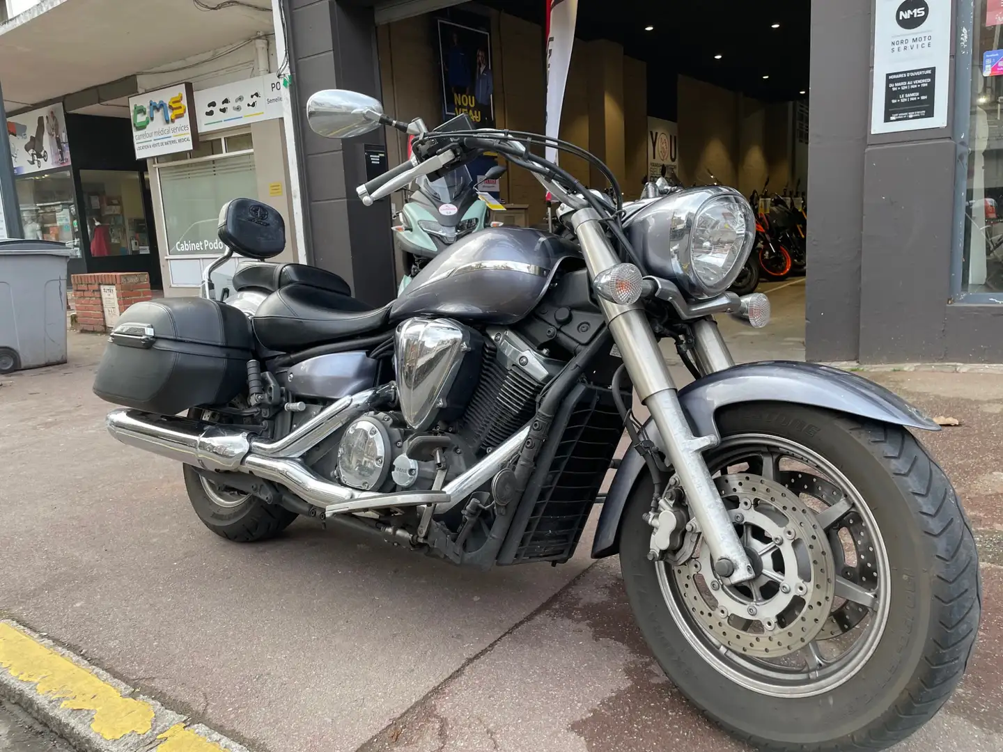 Yamaha XVS 1300 Gris - 2