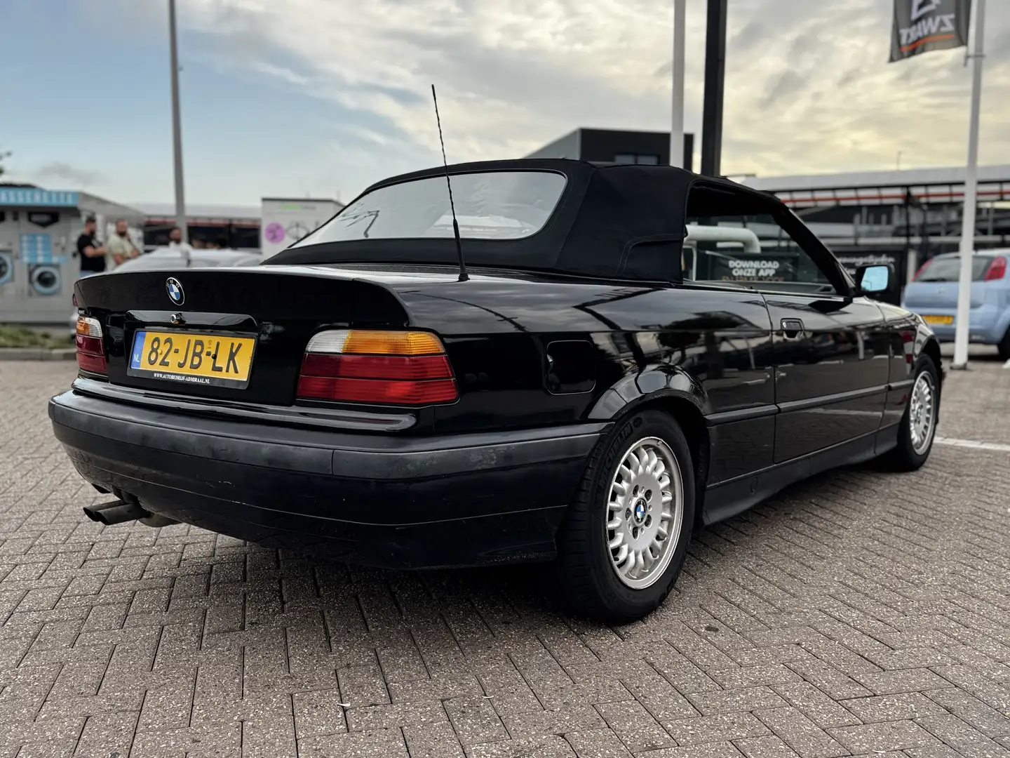 BMW 325 E36 325i Noir - 2