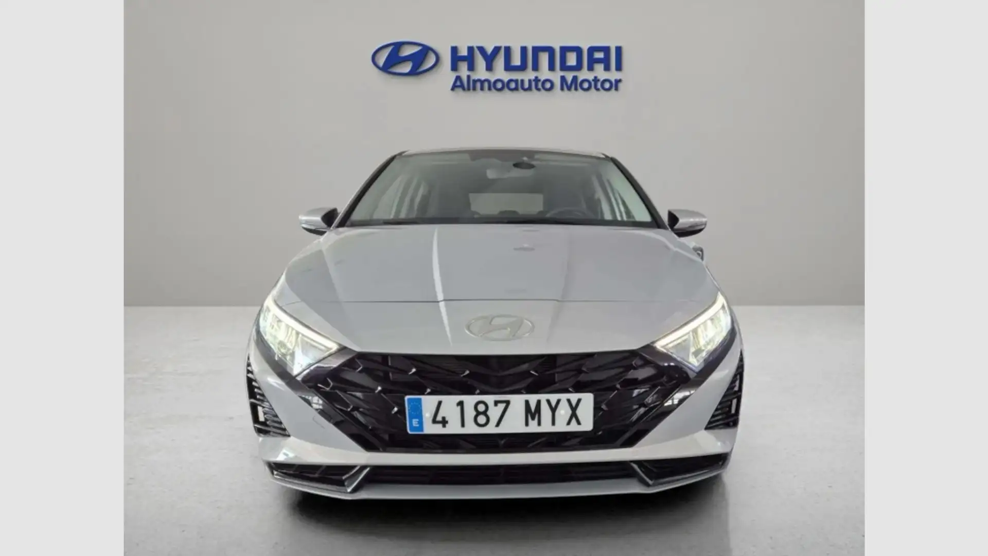 Hyundai i20 1.0 TGDI Klass 100 Grijs - 2