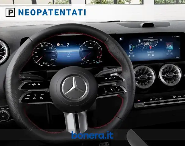 Mercedes-Benz Gla view 5