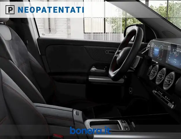 Mercedes-Benz Gla view 7